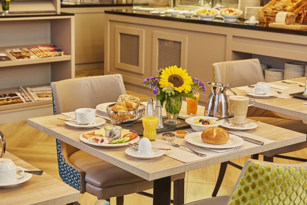 H4 Residenzschloss Hotel 4*