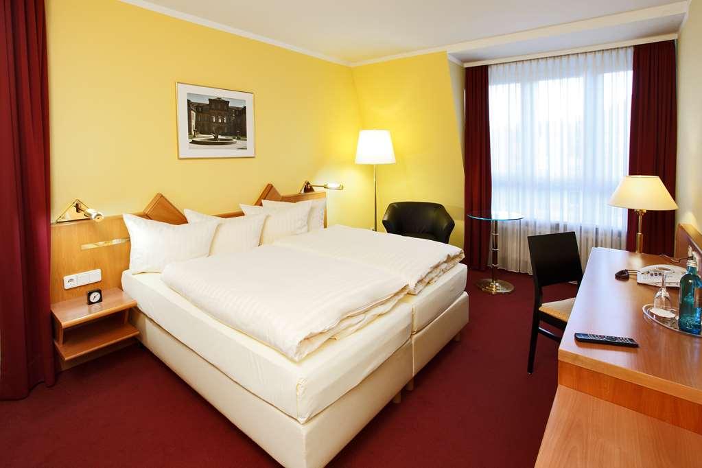 H4 Residenzschloss Hotel 4*